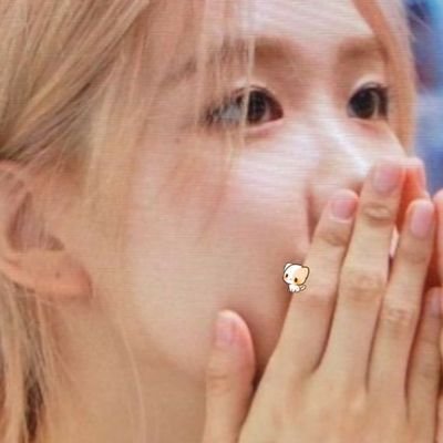 freecIout's profile picture. i oversent fancams?? sorry bout et luv 🖐️