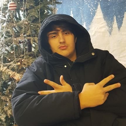 LuisX7vier's profile picture. POPPY
ig:luisxavier