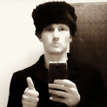 romanisrael's profile picture. Schriftsteller @luftschacht Verlag Wien ~ @mkrtxt Verlag Berlin ~ Instagram: roman_is_real