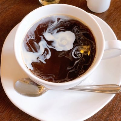 _hanae_'s profile picture. ライター。クサノハナエ。WEB・雑誌記事、ゲームシナリオ、数秘とマルセイユタロット。音楽とエンタメが好き。すべての差別に反対しています。お仕事のお問い合わせはメール（サイトのトップに記載）をお願いします。リプのお返事はタイミングで漏れることもあります🙇‍♀️ご了承ください