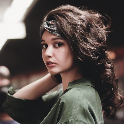 إذا كنت مخلصاً فليكن إخلاصك إلى حد الوفاء، وإذا كنت صريحاً فلتـكن صراحتك إلى حد الاعتراف.