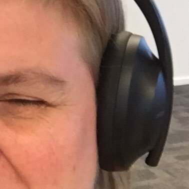 ArianJacobs's profile picture. Vrolijke bioloog en stadsvogelfotograaf met zwak voor complexe systemen en innovatie. foto’s van wandel- fietstochten.Blauwe lucht en arianjacobs@mastodon.nl