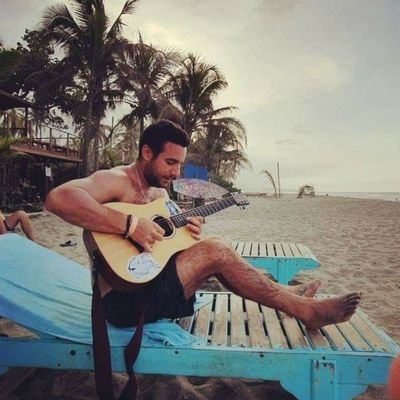 RideRoundnGITit's profile picture. I do marketing things