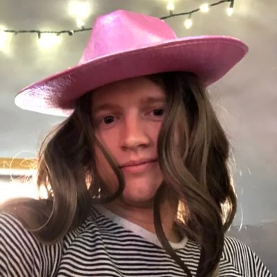 keithstrom11's profile picture. :)