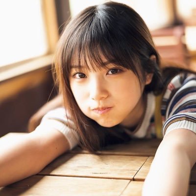 乃木坂46→与田祐希 にじさんじ→勇気ちひろ