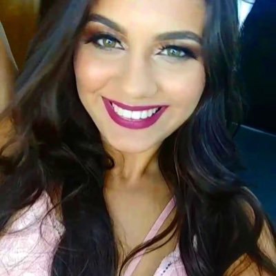 saraemmerick's profile picture. Modelo fotográfica/ Estudante de Ed. Física/ Meus sonhos me guiam,Deus me fortalece!🙌🏼/ Acessem meu INSTAGRAM: @saraemmerick