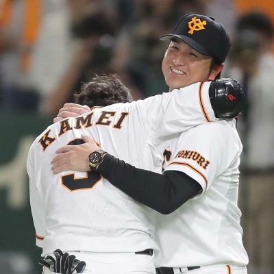 野球、特にプロ野球が好きです