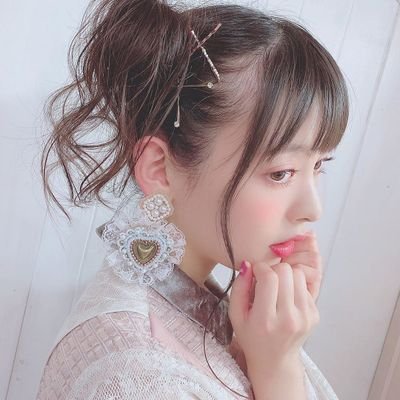 のんの 自分磨き垢 膝や肘の黒ずみにスクラブを使うことを考えていたのですが ゴムぽんつるつるなどのタオルで角質をとるのも避けた方が良いのでしょうか