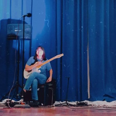 cruezeth's profile picture. aim to do good art.