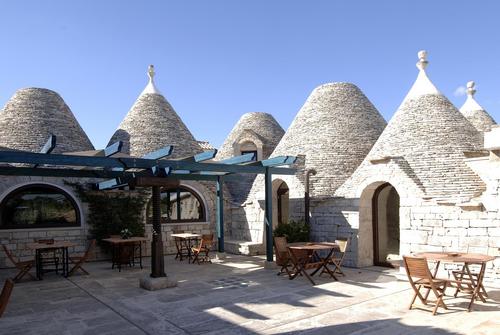 Southern Italy  #APULIA #PUGLIA Valley of the #TRULLI 
Hotel  #MARTINAFRANCA Was originally built around 1600 Here the experiences are in continuous evolution