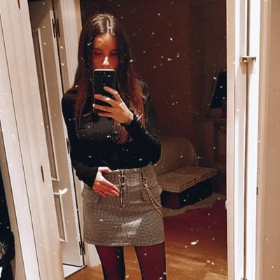 'Quien no demuestra lo que siente, esta dispuesto a perder lo que quiere.' @IngelmoPAIG ♥️.
Si has llegado hasta mí por algo será.