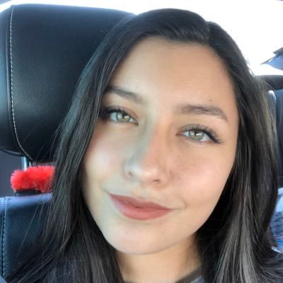 #blacklivesmatter / (she/her)/ mommy to my lil beanie 🥰 / half taylor swift fan page, half unhinged rambles