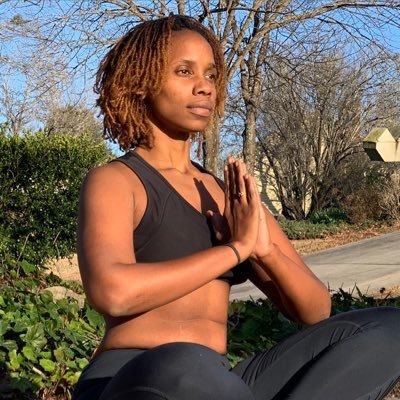 love live and do yoga 🧘🏾‍♀️