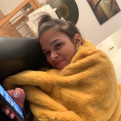 oliviaespo18's profile picture. UMD '19 ❤️