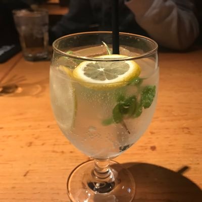 U5gshBizmQ4nhQi's profile picture. 