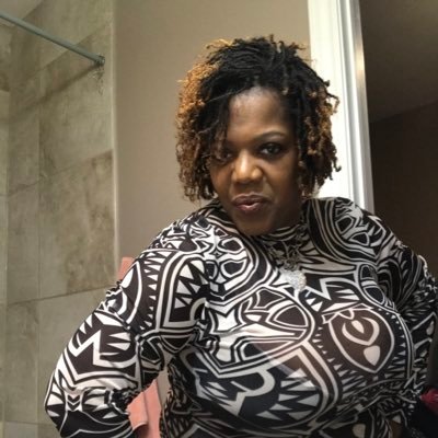 Hello I'm Chef Kimberly,
Just want to meet new people and entrepreneurs. I'm a co-host on https://t.co/LIbHXiOgYC with AL Greer for Bedtime Stories