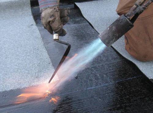 Moores Roofing is an established roofing contractor in Delta and Vancouver, B.C. Our mission is to continue to give our clients quality roofing Solutions!