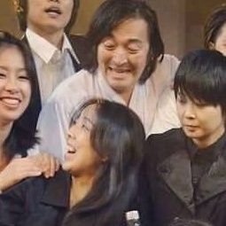 dinosaurmoon's profile picture. 「劇団 FIREBALL」所属の役者🌛
「ちょいとお芝居団」では脚本家デビュー。
幼少時眺めていた大好きな空も、大人になると見てませんでした。大好きなことを忘れないように空の写真をあげてます❀
その他にも大好きなことをつぶやきます
❀(*˘︶˘*).｡.:*
見てくださる皆様に感謝❦
ありがとうございます❀❦❀