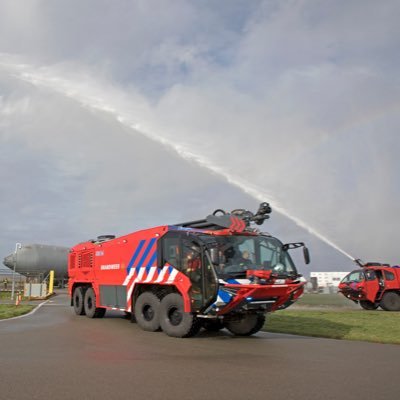 Welkom op het officiële twitteraccount van Brandweer Schiphol. Hier houden we je op de hoogte van het laatste nieuws.