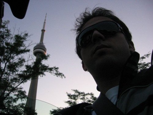 krisabouzeki's profile picture. Entrepreneur in Investment and Finance