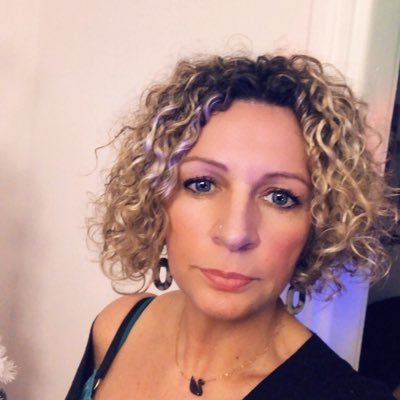 karine_zsida's profile picture. 