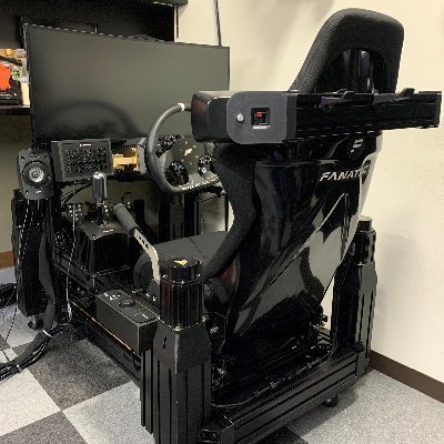 Since1999X's profile picture. 今、大型車両ペインター兼 重機と大型車両乗り、両親ダブルボケて介護で17年の自営たたむ。元メカニックでペインター。FRP原型 量産木型原型、趣味でSUSコクピット FANATEC DD2+4軸DIYモーションコクピットの耐久性テスト中っす。