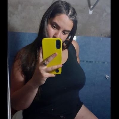 Cada Beso en La Frente, Era n Intento Desesperado, Por Arracarle de la memoria,los malos recuerdo del Pasado..♥♥