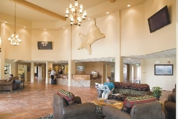Award winning Hotel in Fairbanks, Alaska. Great rates, friendly staff, Free Breakfast and Shuttle make Alpine Lodge your first choice in Fairbanks for lodging!