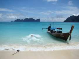 fotodeviagem's profile picture. Toda sexta-feira um novo tema para brincarmos de #FotoDeViagem ... Hosts: @mikix10 e @mauoscar - Participe no twitter e Facebook!