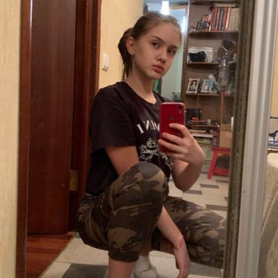 BhTeOQTwkgxSOql's profile picture. 