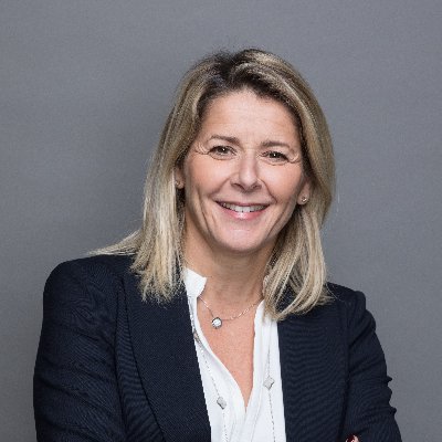 directrice de la #communication @GroupeColas #btp #medias #routedufutur
