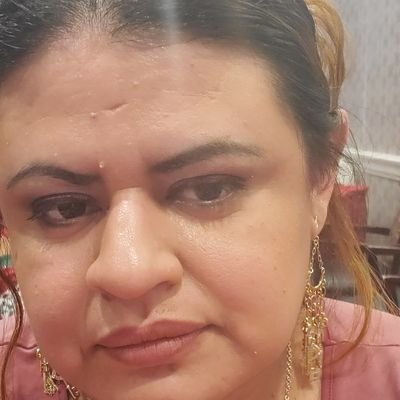 Patrici45002178's profile picture. happy