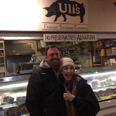 abbie_labrum's profile picture. i can’t find my sense of humor but i know i had one at one point