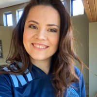 Anna (@annanamshirin) 's Twitter Profile Photo