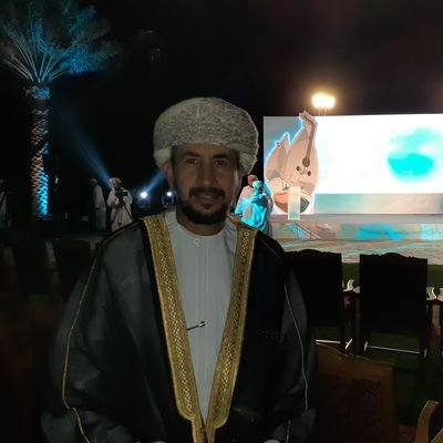 أكاديمي وباحث ومحامي مقيد بالعليا مهتم بتقديم الاستشارات القانونية وبما يخص الشأن الاجتماعي.