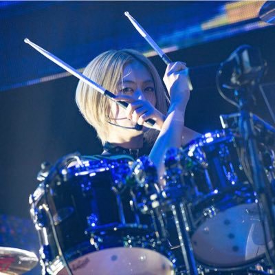 ToZ28715841's profile picture. RAS・Roselia 箱推し。 特に夏P・ゆっきーが大好き。