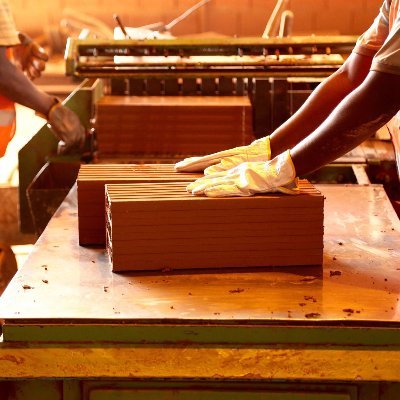 SofamacS's profile picture. SOFAMAC est l’aboutissement d’une longue passion pour la terre cuite et d’une volonté de construire des maisons et édifices esthétiques,confortables et durable