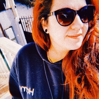 SleazyJenni's profile picture. 𝙸’𝚖 𝚝𝚑𝚎 𝚐𝚒𝚛𝚕 𝚠𝚒𝚝𝚑 𝚝𝚑𝚎 𝙱𝚘𝚠𝚒𝚎 𝚝𝚊𝚝𝚝𝚘𝚘. ⚡