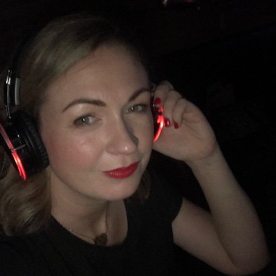 lynnemcm1979's profile picture. Mum, wife, lawyer and still surprised I’m adult enough for all those things.