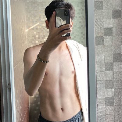 ด้านมืดบ้าง สว่างบ้าง / #ชายแท้ #เกย์ #ไบ 👉🏻นัดได้ ทักเข้ามาได้นะครับ (ขอไม่แก่ ไม่อ้วนเกินนะครับ)