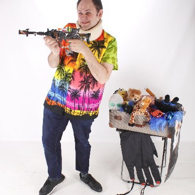 Prop Comedian, Pun Writer, Comedy Promoter (@smoofcomedy)