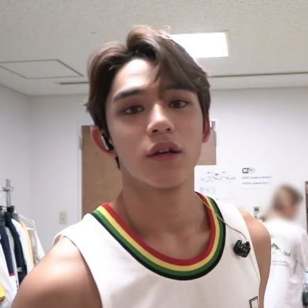 Roleplayer of Lucas WayV|WayV Hottest Member |Hongkong Prince | wild inside 🔞 ,fresh outside | seme-dom