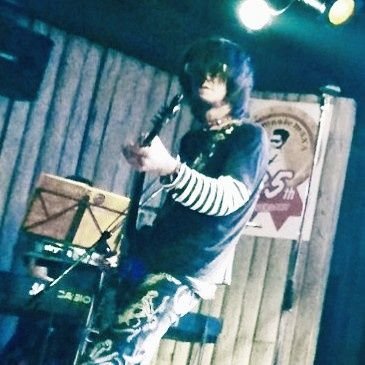 MS爺、群青NOISEでベース弾いてま～す(*￣∇￣)ノ
#ベーシスト
#BUCKTICK
#カタツムリ
#プロレス
#大相撲
#キン肉マンアニメ化