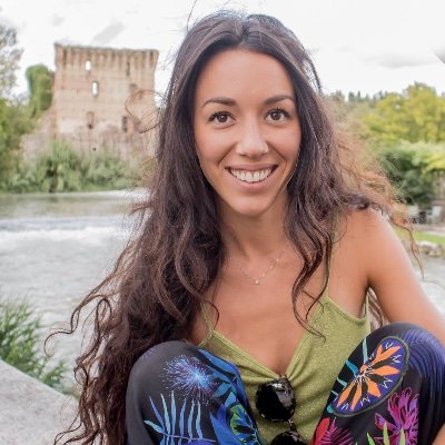 michi_viola's profile picture. 