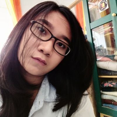 RamadhaniElsa's profile picture. -Life is book -