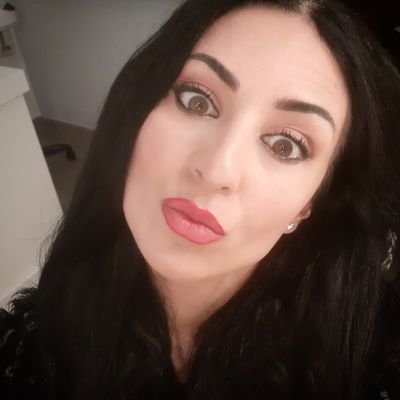 ladeb75's profile picture. Va dove ti porta il cuore.....ma parti armato