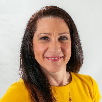 Inspirational Keynote Speaker inspiring you to be successful in every area of your life. Booking virtual and live events.