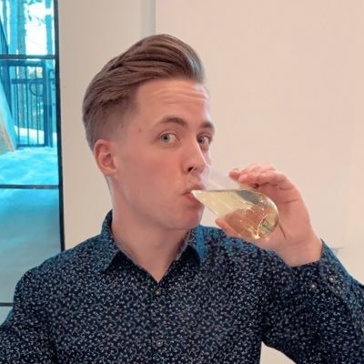 nck_grvs's profile picture. UW-Madison 2020 || MadHatters a cappella