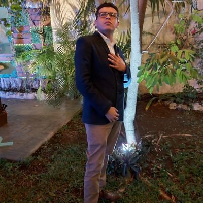 Abogado;
sociable, confidente, generoso, amable, orgulloso, alegre y entusiasta
FB: Jonathan A Lopez
Los obstáculos son temporales,Rendirse es para siempre.