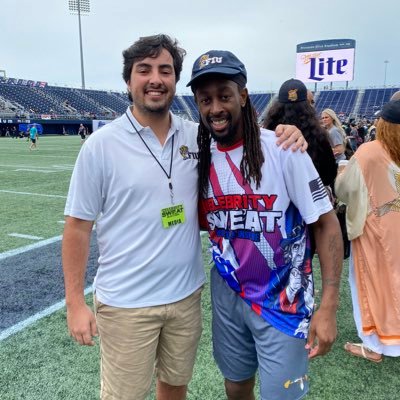 FIU | PAWS UP | FINS UP | HEAT NATION | ICE CATS | Cinephile | Man U | #HOVHIVE | Co-Host of @ShulaBowlPod & @TranquiloSports | Owner of an Infinity Gauntlet